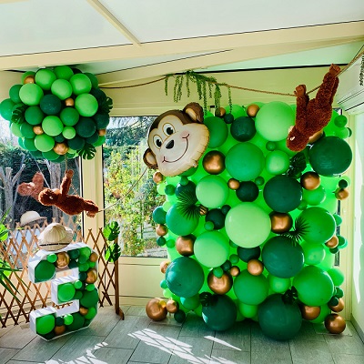 décoration-ballon-organique-jungle-anniversaire